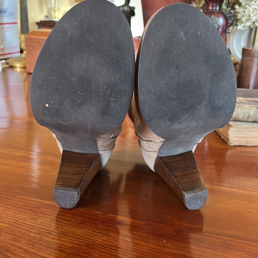 Very Volatile Wright Taupe Suede Leather Ankle Boots - Picture 7 of 10